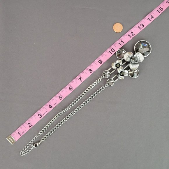 Chunky Silver Flower & Faceted Gray Rhinestone Necklace - Picture 12 of 12